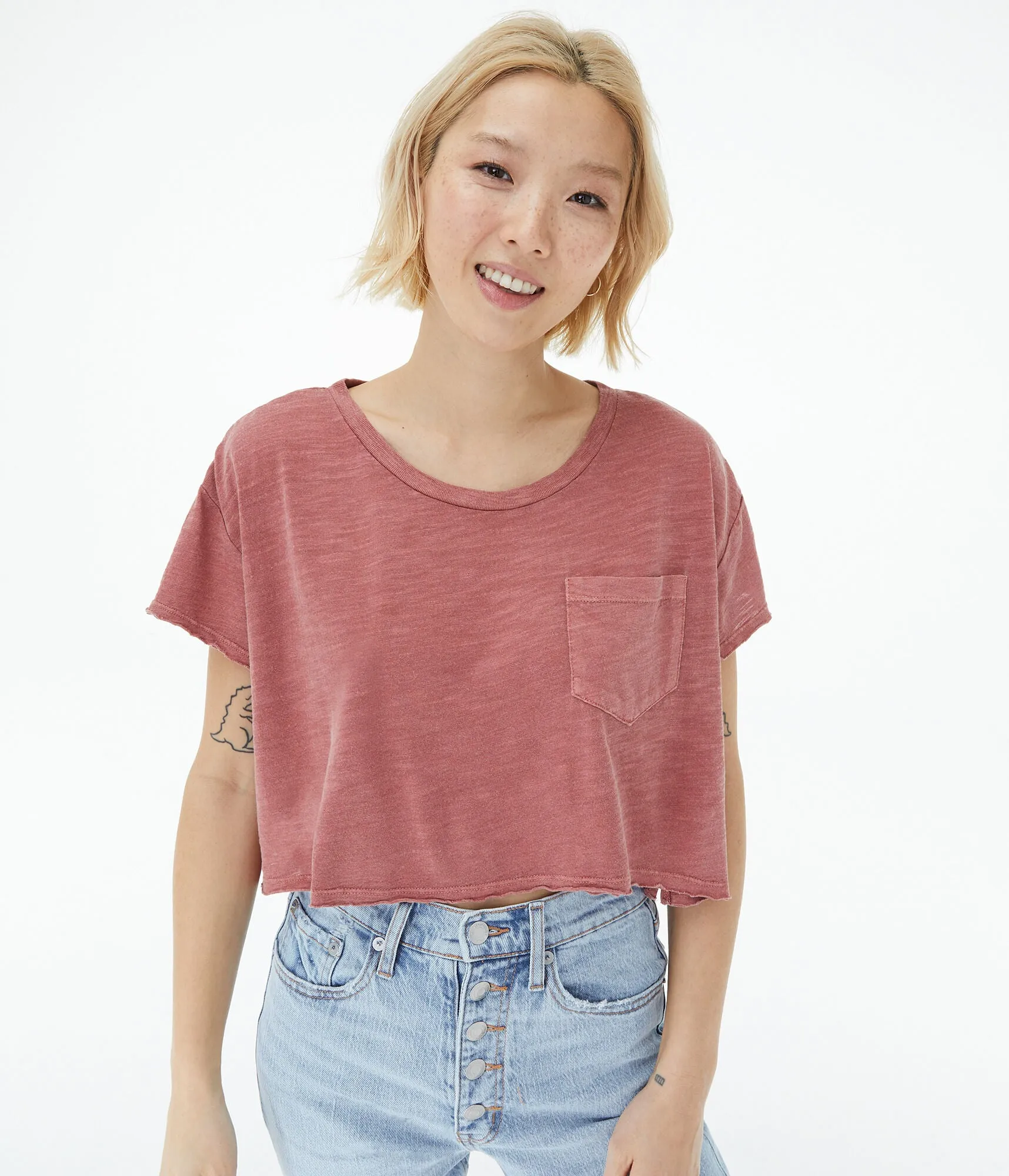 Aeropostale Air Softspun Pigment Garment-Dyed Cropped Pocket Crew Tee