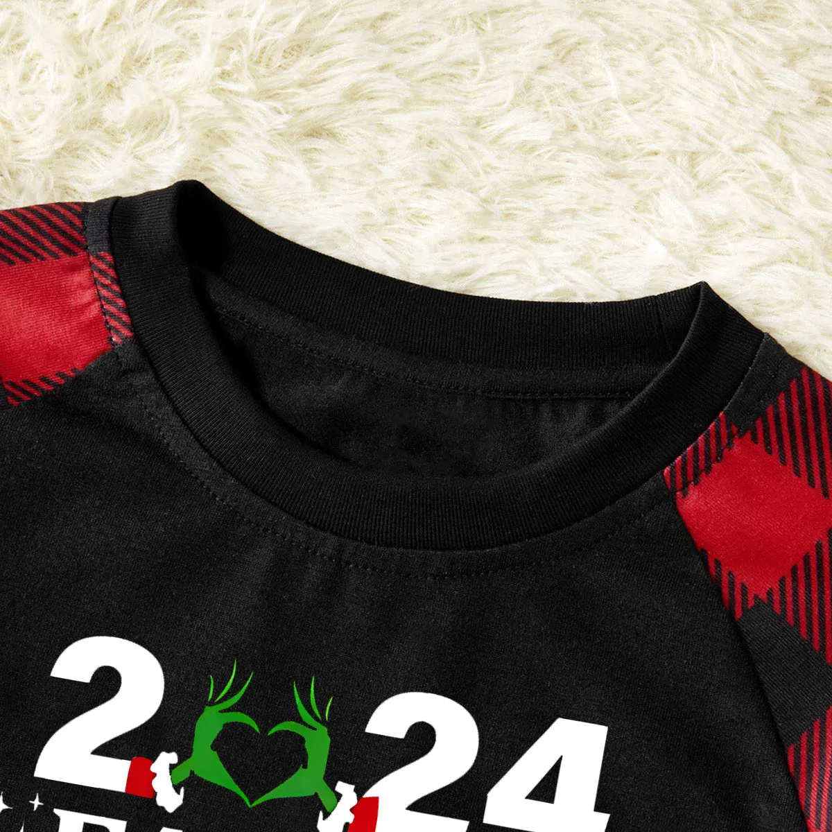 "2024 Family Christmas" Quirky Heart Letter Print Black & Red Plaid Family Matching Black Pajamas