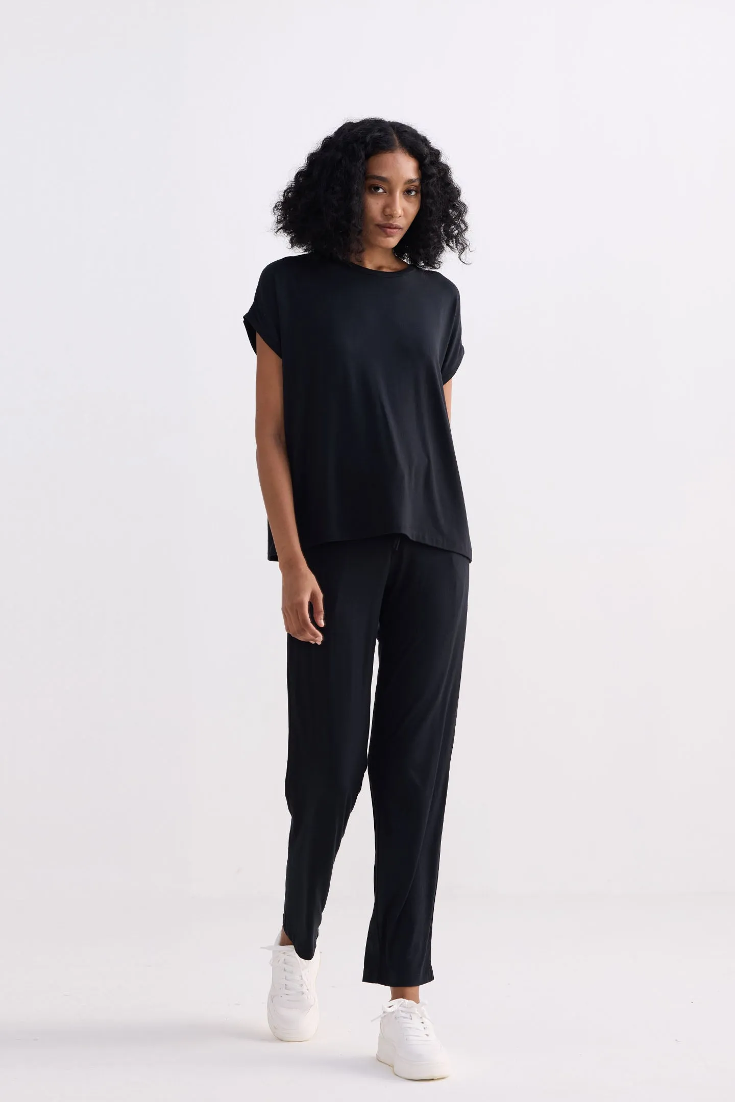 Relaxed Tee in Black