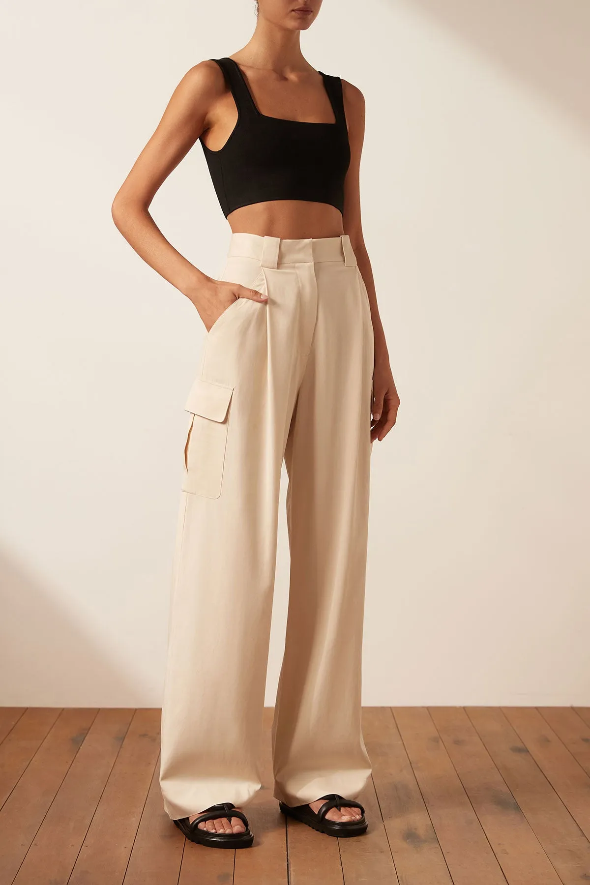 Sara Utility Relaxed Pant Crema